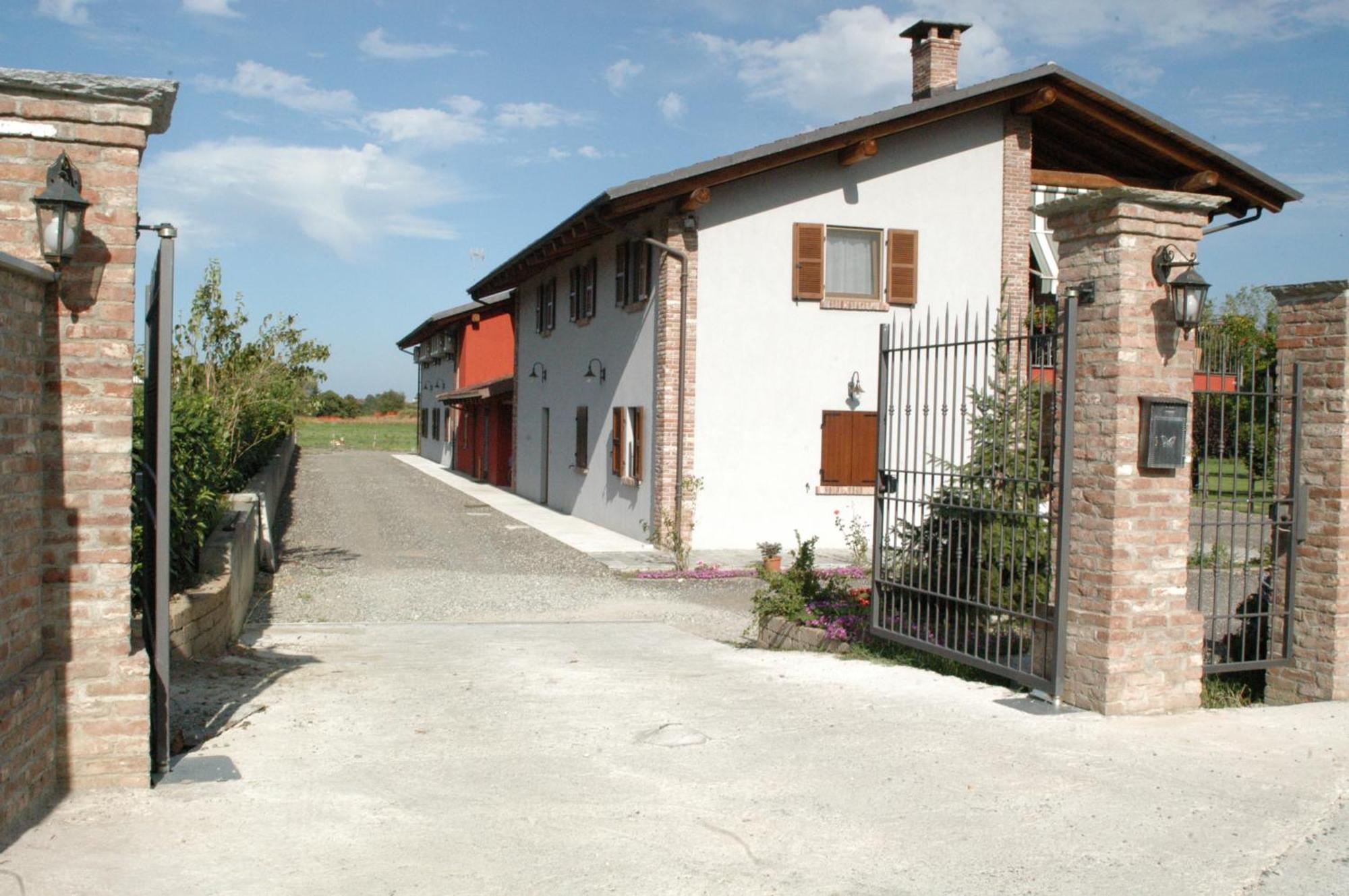 Agriturismo La Sforzata Collegno Exteriör bild